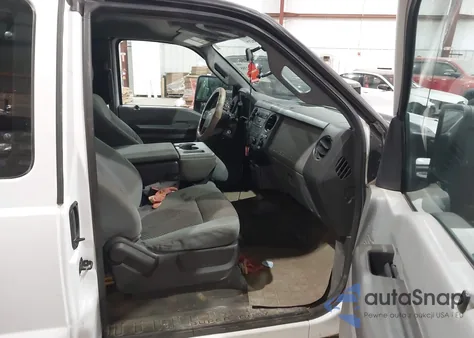 2013 Ford F-250 Xl z USA, uszkodzony, nr VIN 1FT7X2A60DEA56683